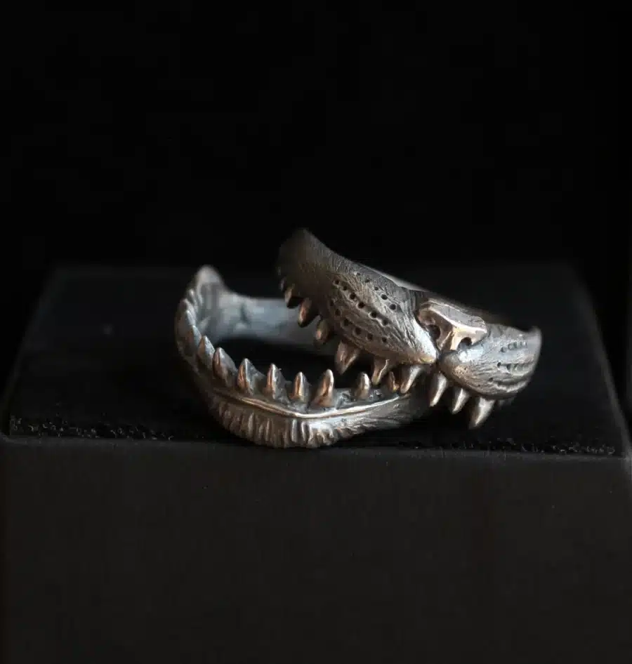alice in wonderland-cheshire-cat-silver-double-ring-studio-absurd